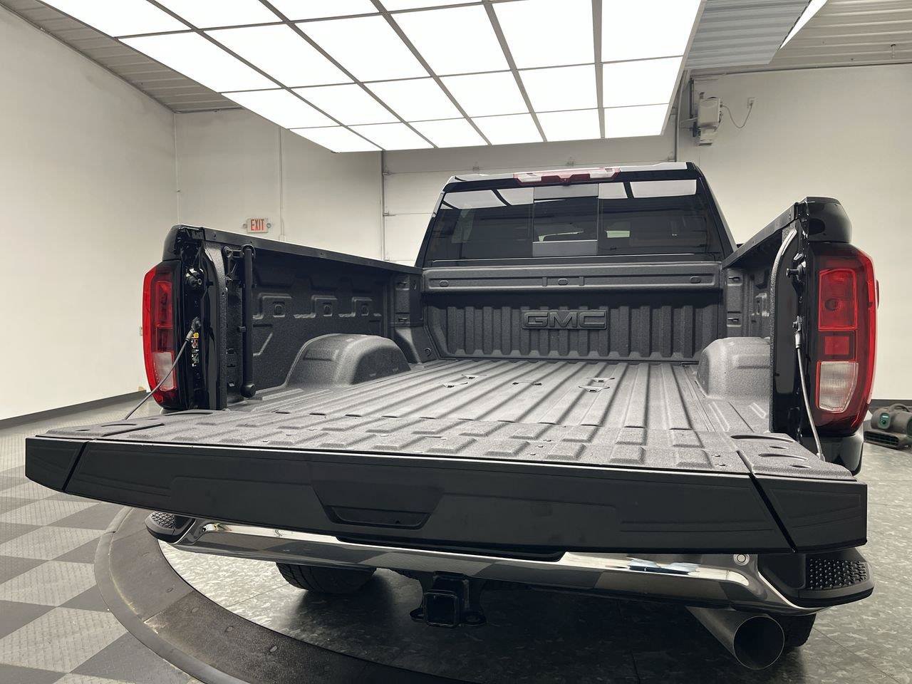 Certified 2025 GMC Sierra 2500 SLE w/ SLE Value Package; AWD/4WD image 31