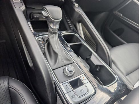 Used 2024 Kia Telluride S FWD image 15