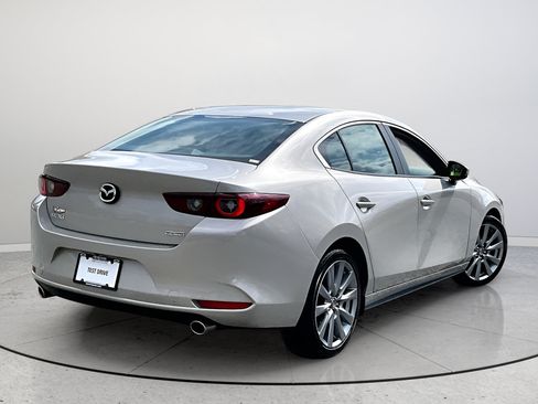 Used 2023 MAZDA MAZDA3 s FWD image 8