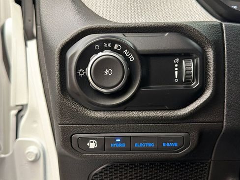 Used 2025 Jeep Wrangler Unlimited Sport S 4xe AWD/4WD image 30