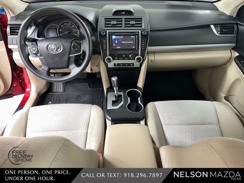 Used 2012 Toyota Camry LE image 34