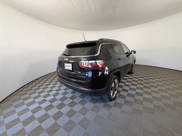Used 2019 Jeep Compass Limited w/ Safety & Security Group AWD/4WD image 4