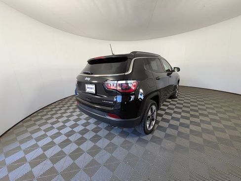 Used 2019 Jeep Compass Limited w/ Safety & Security Group AWD/4WD image 4