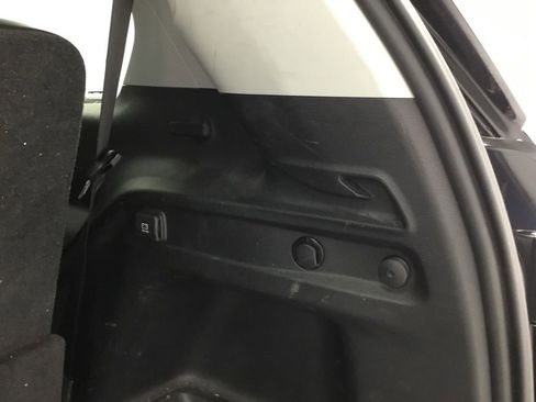 Used 2021 Jeep Grand Cherokee L Limited AWD/4WD image 34