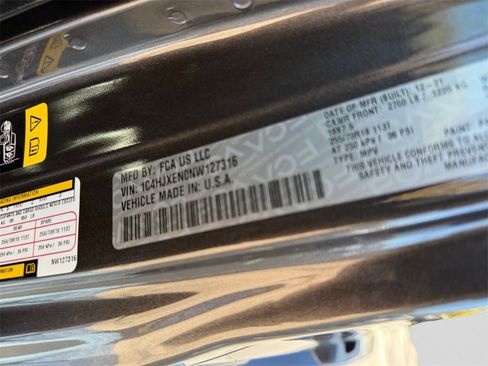 Certified 2022 Jeep Wrangler Unlimited Sahara w/ LED Lighting Group image 31