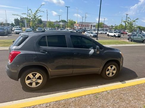 Used 2016 Chevrolet Trax LT AWD/4WD image 9