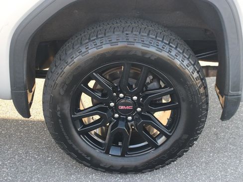 Used 2022 GMC Sierra 1500 Elevation w/ Preferred Package AWD/4WD image 38