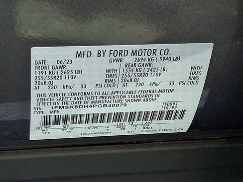 Used 2023 Ford Explorer XLT w/ Equipment Group 202A AWD/4WD image 27