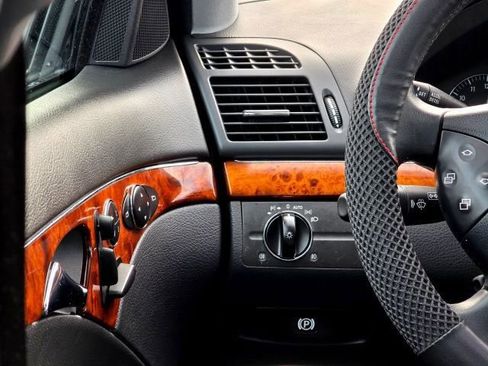 Used 2005 Mercedes-Benz E 320 4MATIC Sedan image 16