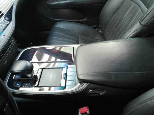 Used 2018 Lexus LS 500 w/ Interior Upgrade Package RWD image 40