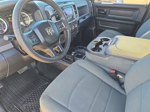 Used 2016 RAM 2500 Tradesman w/ Chrome Appearance Group image 16