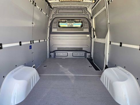 Used 2024 Mercedes-Benz Sprinter 3500 image 18