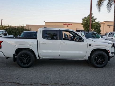 New 2026 Nissan Frontier SV w/ Tow Package image 3