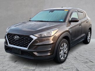 Used 2020 Hyundai Tucson SE video 1