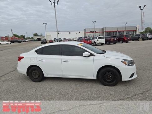 Used 2017 Nissan Sentra S FWD image 2