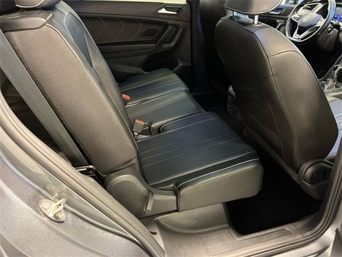 Certified 2023 Volkswagen Tiguan SE R-Line image 12