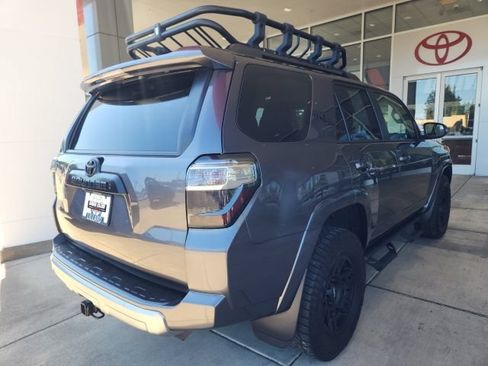 Certified 2023 Toyota 4Runner TRD Off-Road Premium w/ Moonroof Package AWD/4WD image 15