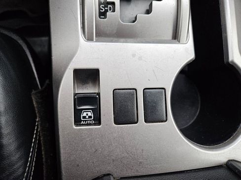 Used 2015 Toyota 4Runner Limited image 9