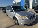 Used 2010 Chrysler Town & Country Touring image 4