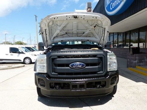 Used 2012 Ford F550 2WD Regular Cab Super Duty w/ Payload Upgrade Pkg image 8