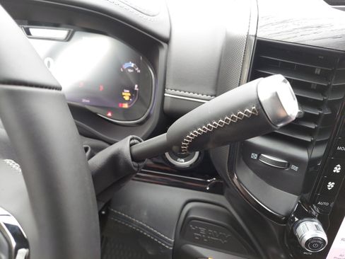 New 2026 RAM 2500 Limited image 22