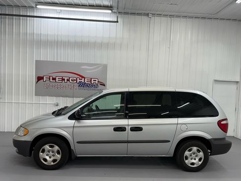 Used 2002 Dodge Caravan SE image 10