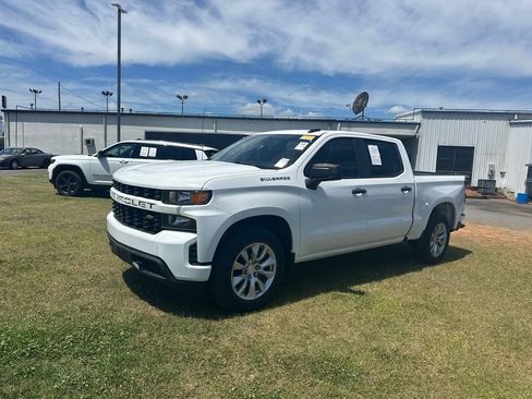Used 2021 Chevrolet Silverado 1500 Custom RWD image 3