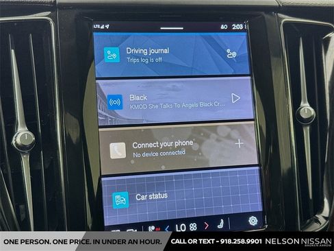 Used 2023 Volvo XC60 B5 Ultimate w/ Climate Package image 15