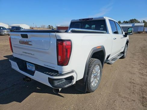 Used 2022 GMC Sierra 3500 Denali w/ Denali Ultimate Package image 5