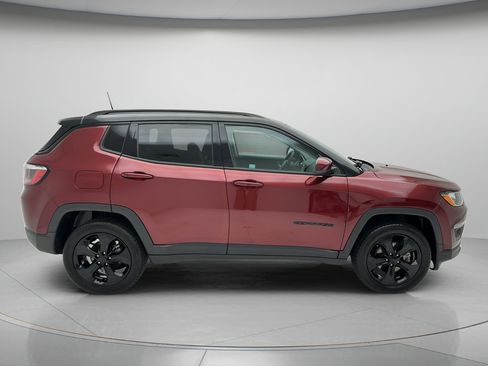 Used 2021 Jeep Compass Latitude AWD/4WD image 4