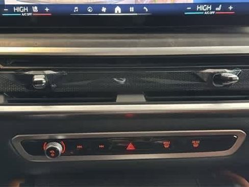 Used 2026 BMW X6 xDrive40i image 22