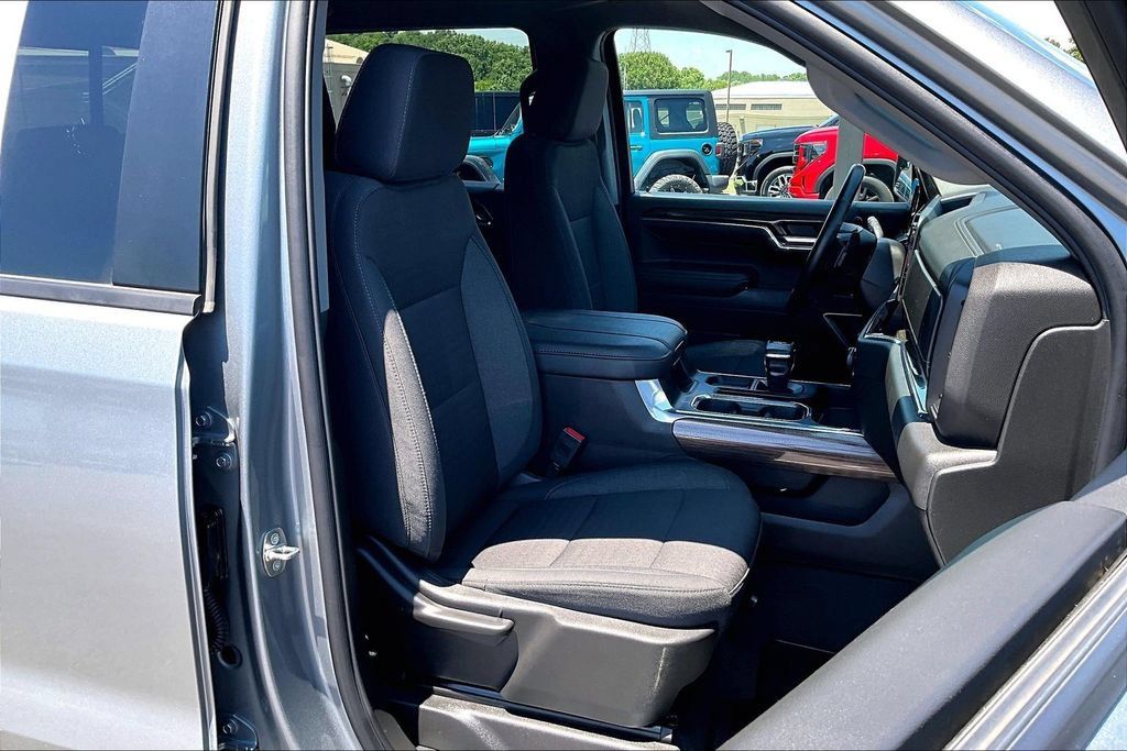 Used 2024 Chevrolet Silverado 1500 RST w/ All Star Edition Plus AWD/4WD image 31