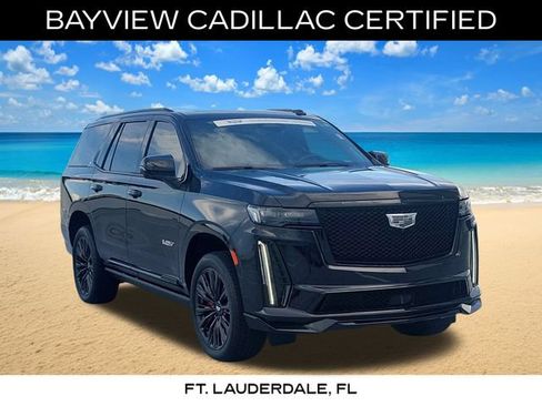 Certified 2023 Cadillac Escalade V w/ LPO, ONYX Package AWD/4WD image 9