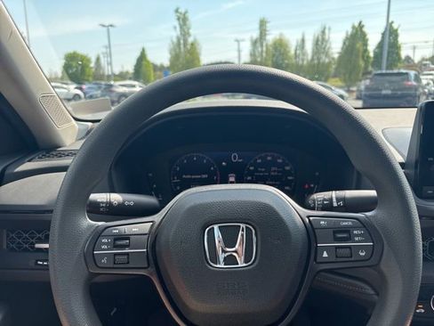 Used 2024 Honda Accord EX image 15