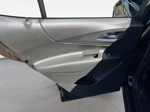 Used 2022 Chevrolet Equinox LT image 18