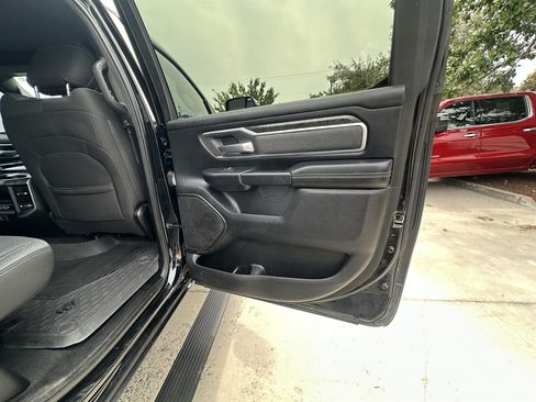 Used 2019 RAM 1500 Big Horn AWD/4WD image 18