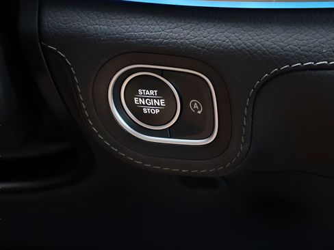 Certified 2023 Mercedes-Benz GLS 450 4MATIC image 29