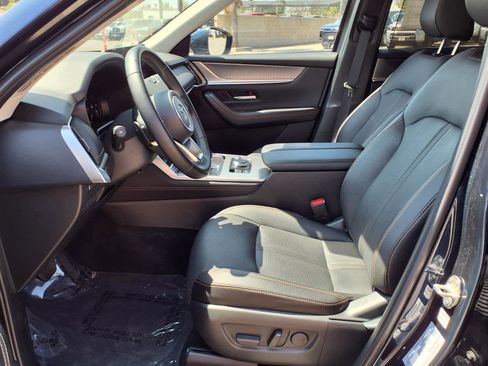 Used 2025 MAZDA CX-90 Plug-In Hybrid w/ Preferred AWD/4WD image 17