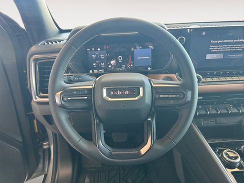 New 2025 GMC Canyon AT4 w/ Nightfall Edition image 13