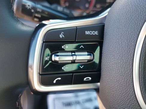 Used 2022 Kia Sorento S w/ Panoramic Sunroof Package image 19