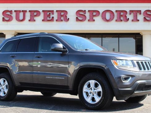 Used 2015 Jeep Grand Cherokee Laredo w/ Quick Order Package 23E image 1