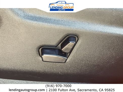 Used 2018 Dodge Durango R/T w/ Technology Group RWD image 21