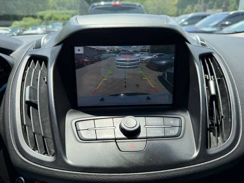 Used 2019 Ford Escape SE FWD image 26