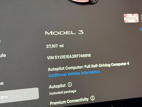 Used 2024 Tesla Model 3 Standard Range image 8