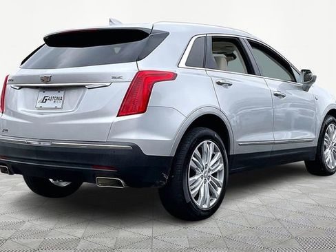 Used 2017 Cadillac XT5 Premium Luxury image 5