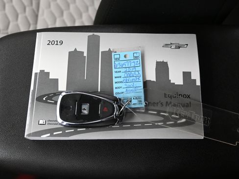 Used 2019 Chevrolet Equinox LS image 19