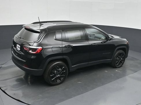 New 2026 Jeep Compass Latitude AWD/4WD image 37