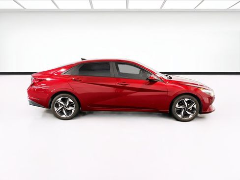 Used 2023 Hyundai Elantra SEL w/ Convenience Package FWD image 22