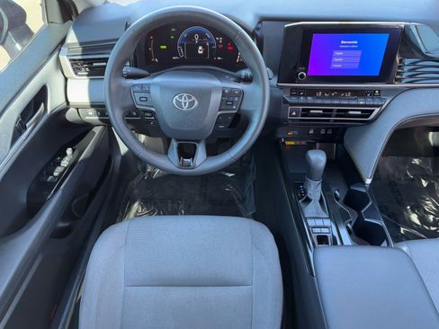 Certified 2025 Toyota Camry LE w/ Convenience Package image 16