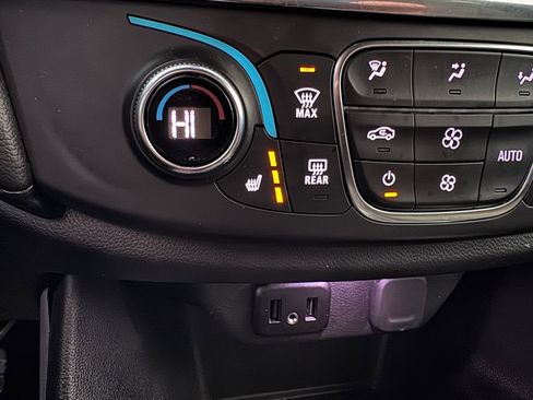 Certified 2023 Chevrolet Traverse LT image 23